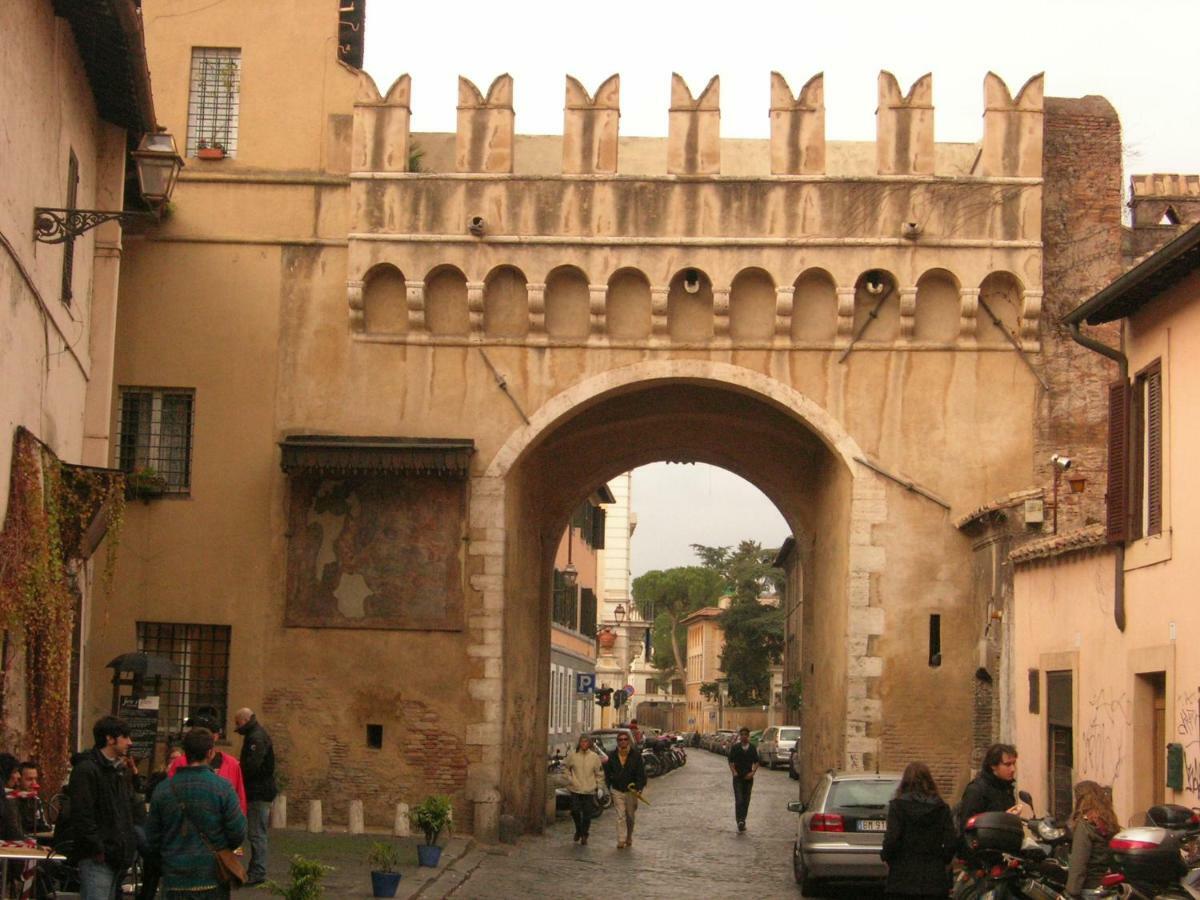 L'Antica Porta Di Trastevere Рим Экстерьер фото
